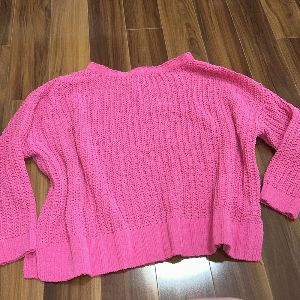 Small American eagle hot pink oversized knit sweater